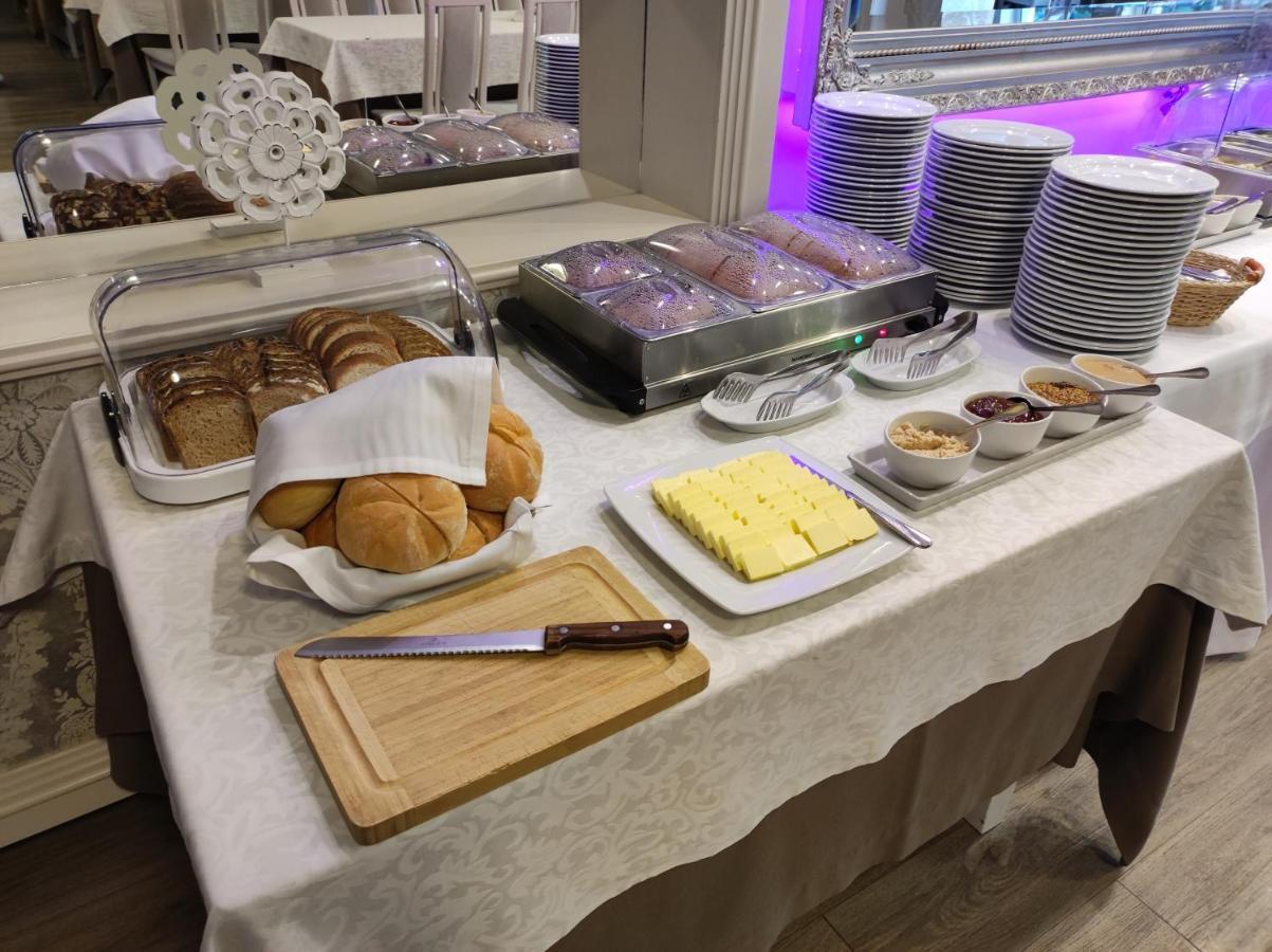 Bialy Dom Henlex Hotel Restauracja Poznań Kültér fotó
