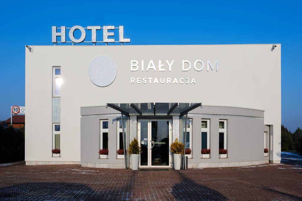 Bialy Dom Henlex Hotel Restauracja Poznań Kültér fotó