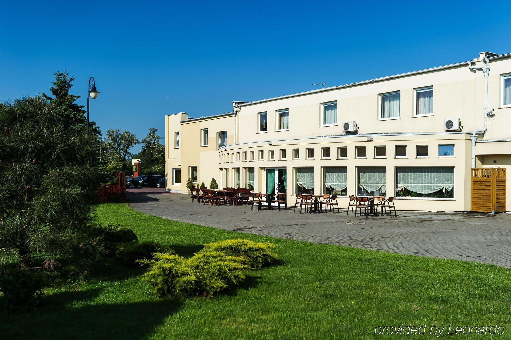 Bialy Dom Henlex Hotel Restauracja Poznań Kültér fotó