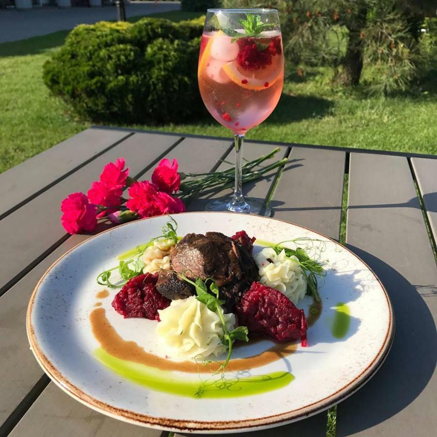 Bialy Dom Henlex Hotel Restauracja Poznań Kültér fotó